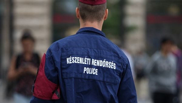 Mindestens zwölf Tote bei Busunglück in Ungarn