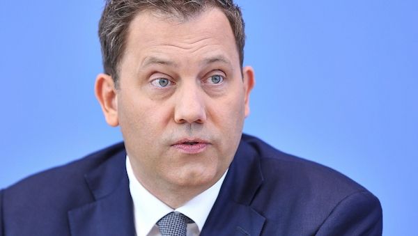 Klingbeil verspricht Start-ups bessere Steuerbedingungen
