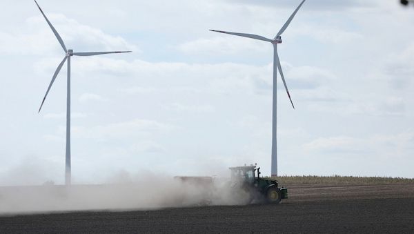 Agrarminister verspricht Landwirten Unterstützung