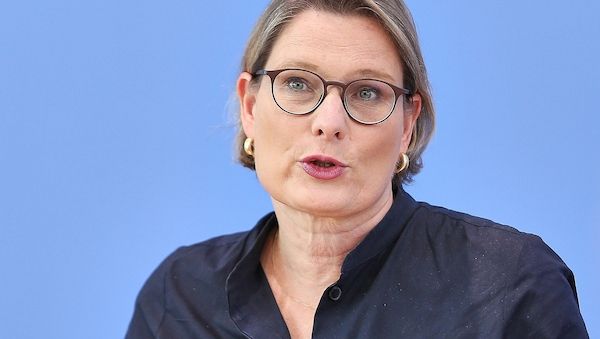 Hubig wirft USA "Frontalangriff" auf das Völkerstrafrecht vor