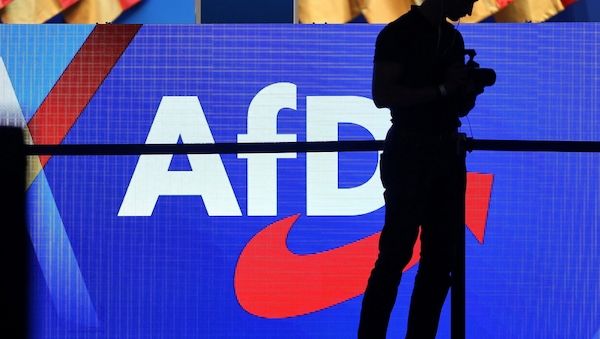 Politbarometer: AfD weiter klar vorn - Grüne legen zu