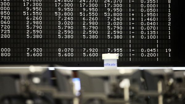 Linke und DGB fordern Finanztransaktionssteuer