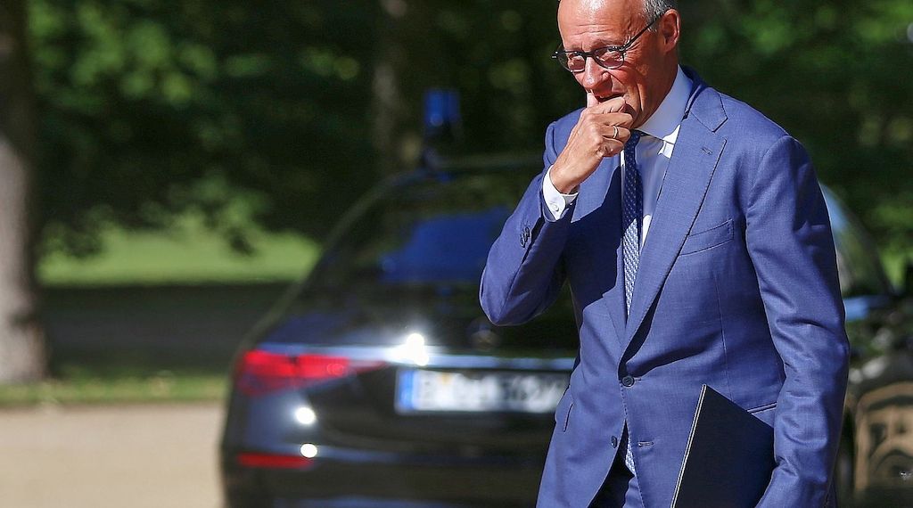 Merz bleibt im Umfragetief: 13 Prozent zufrieden