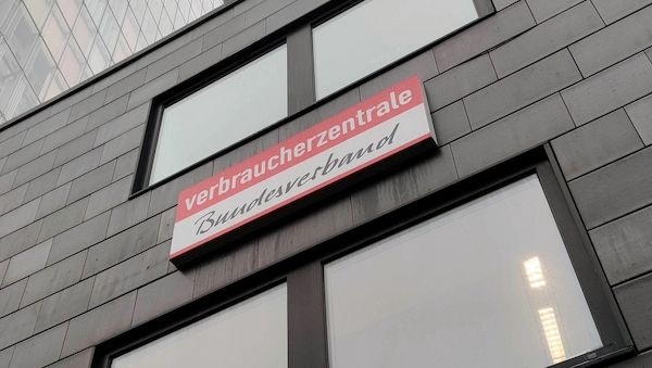VZBV registriert mehr Beschwerden wegen aufgedrängter Verträge