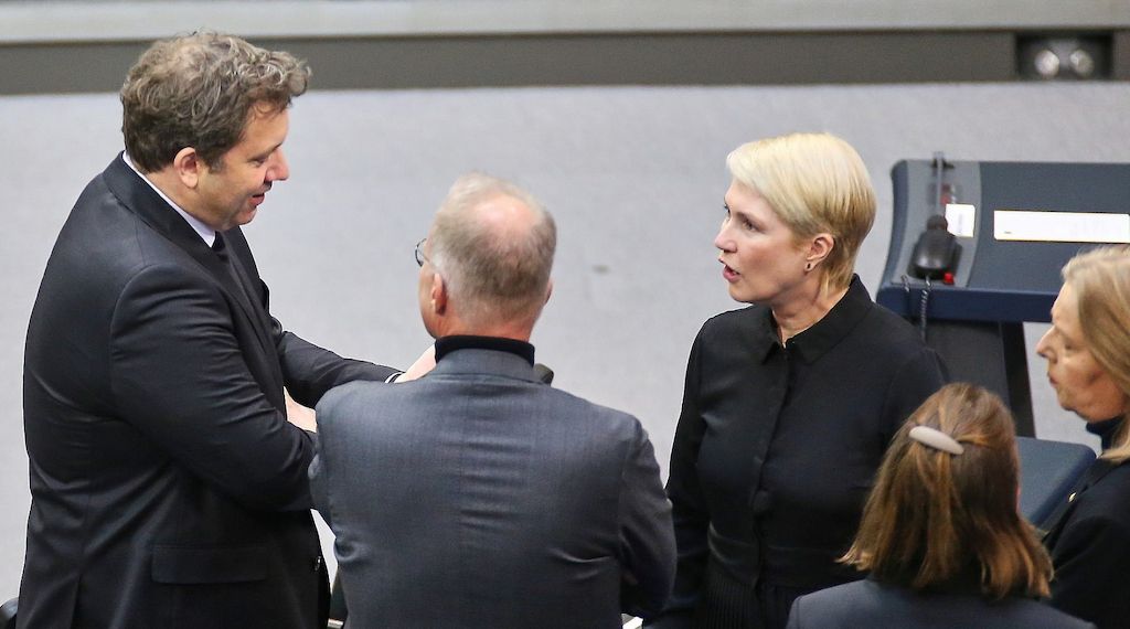Schwesig stellt sich hinter SPD-Spitze