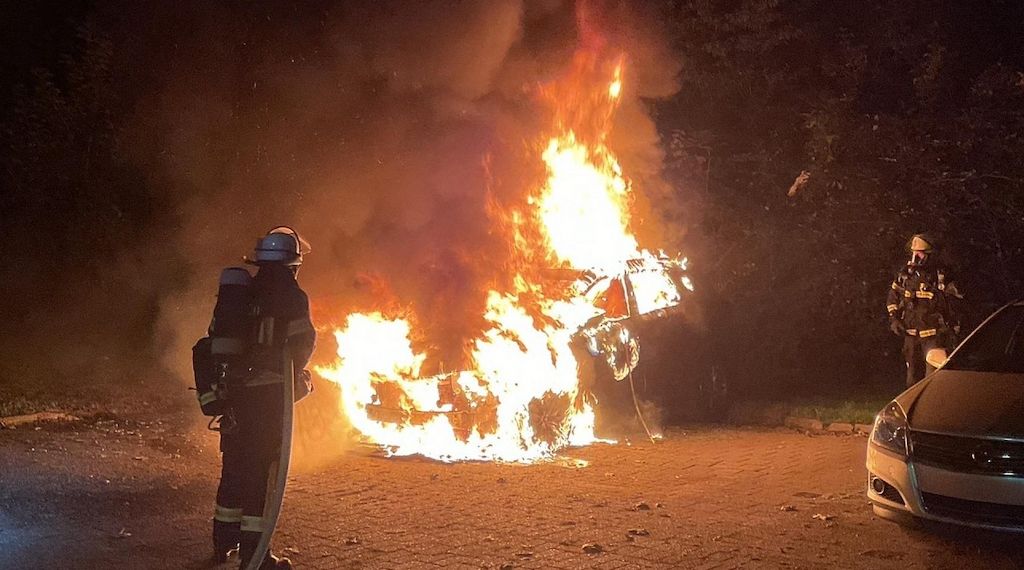 Pkw-Brand in Dortmund-Jungferntal