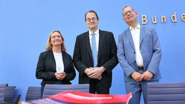 Linke legt Rechtsgutachten für bundesweiten Mietendeckel vor