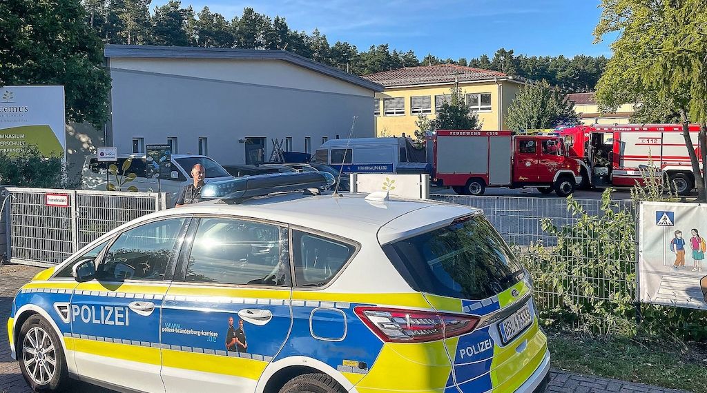 Trauer nach Schießerei an Brandenburger Schule mit 2 Toten