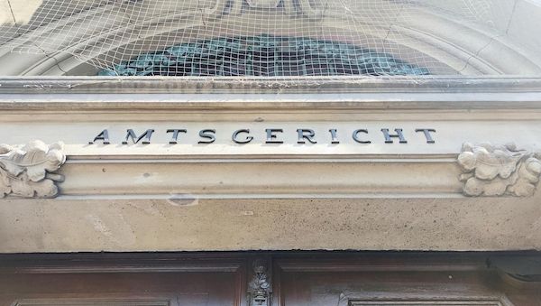 785 Nachbarschaftsstreitigkeiten beschäftigten 2025 die bayerischen Amtsgerichte