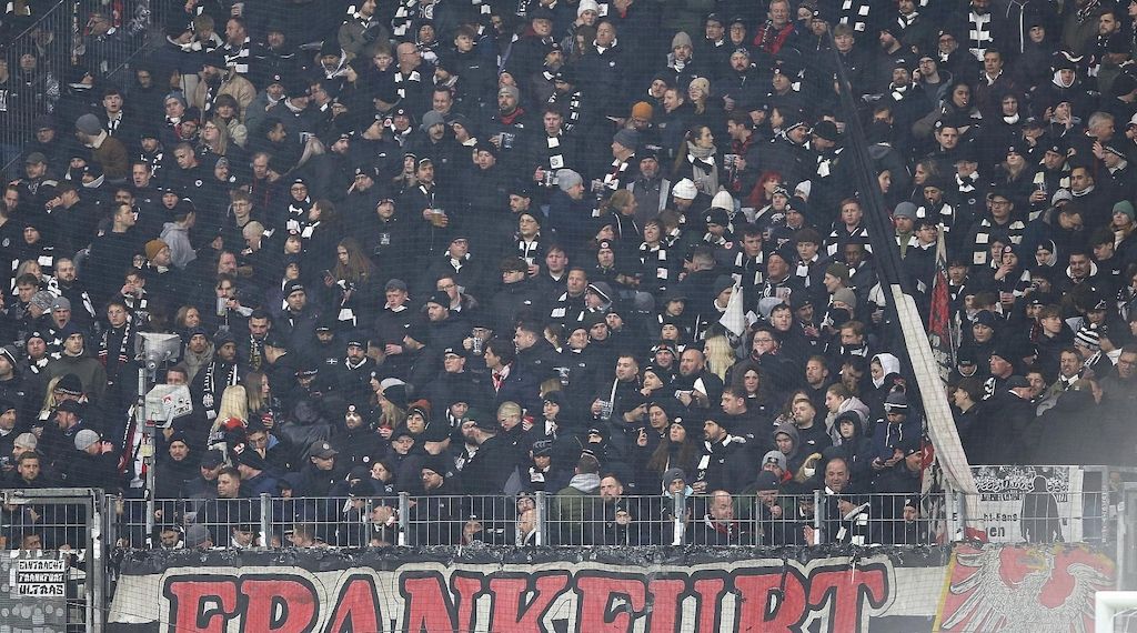 Eintracht Frankfurt verpflichtet Verteidiger Lilian Brassier