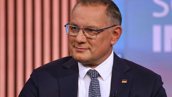 Chrupalla wirft Regierung "Doppelmoral" bei Russland-Debatte vor