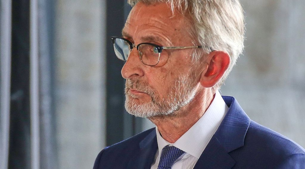 Schuster nennt Anschlagsversuch in Leipzig "Staatsterrorismus"