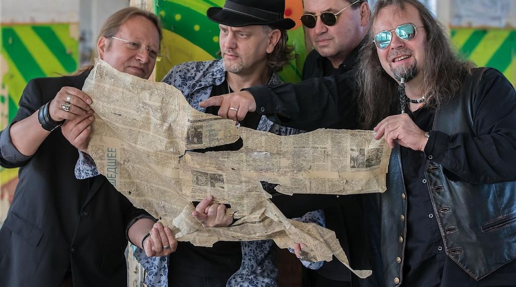Vom Kudamm-Studio auf das Schlossgut Altlandsberg: Ossternhagen tauscht Soloeinsatz gegen hochkarätige Live-Band