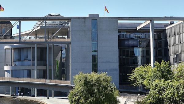 Bundestag sucht Caterer für Empfang nach Präsidentenwahl