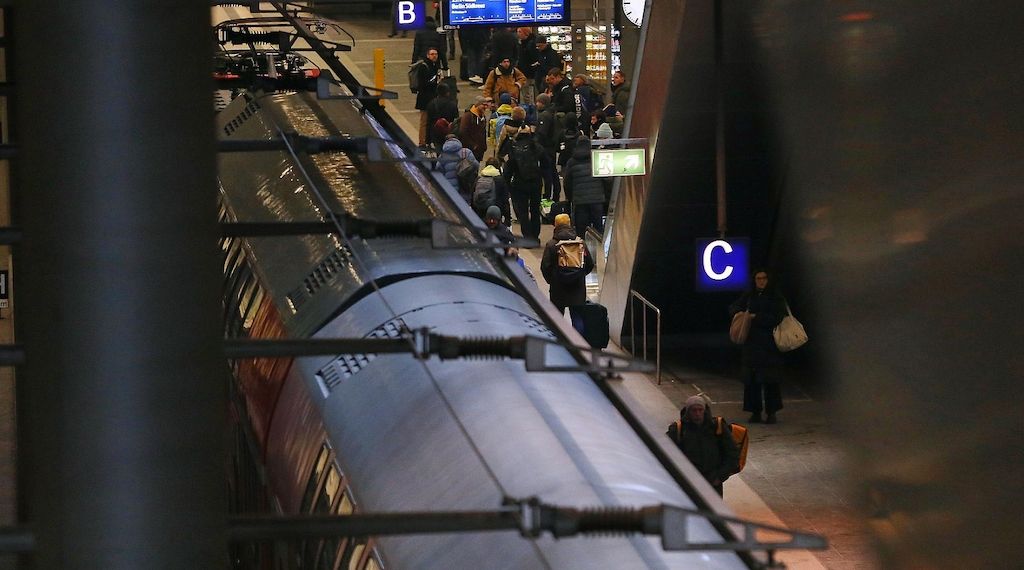 Zwei Männer nach Diebstahl im Berliner Hauptbahnhof festgenommen
