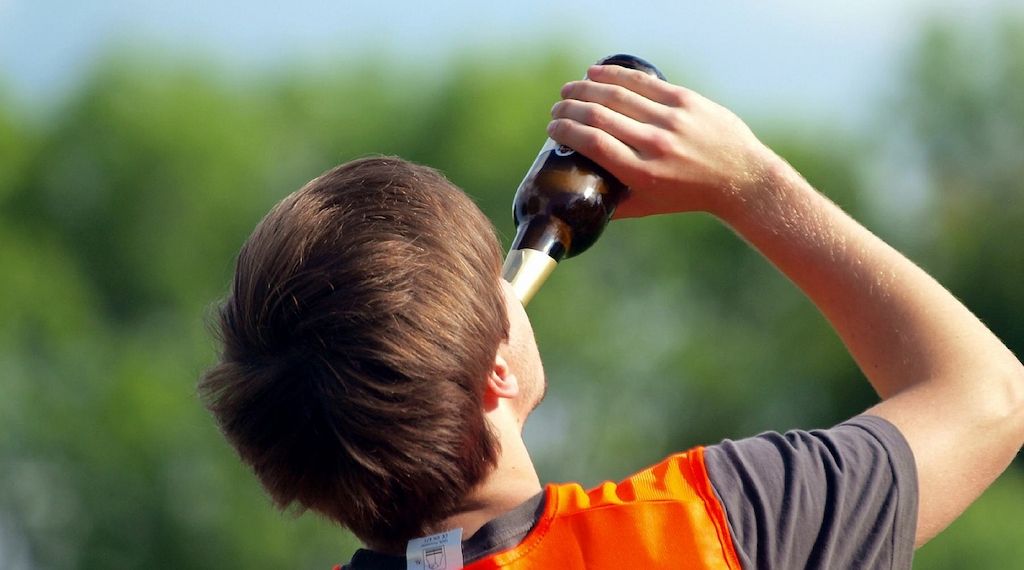 Weniger junge Menschen trinken Alkohol
