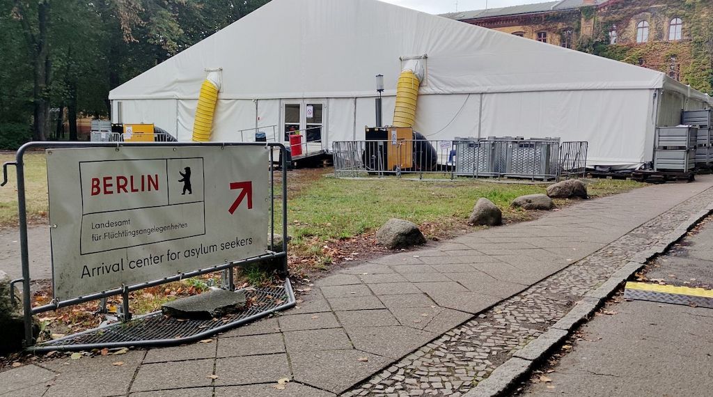 Zahl der Flüchtlinge in Deutschland sinkt leicht