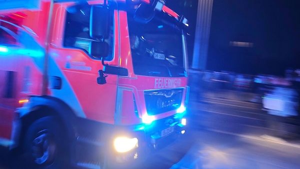 55-Jähriger stirbt bei Wohnungsbrand in Berlin-Wittenau