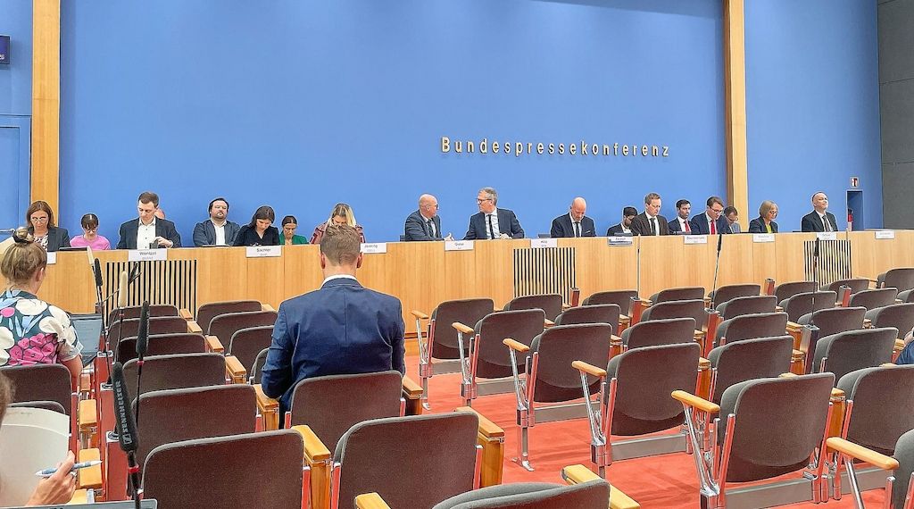 Regierung: "Kein Reaktionsbedarf" auf Goethe-Institut-Schließung