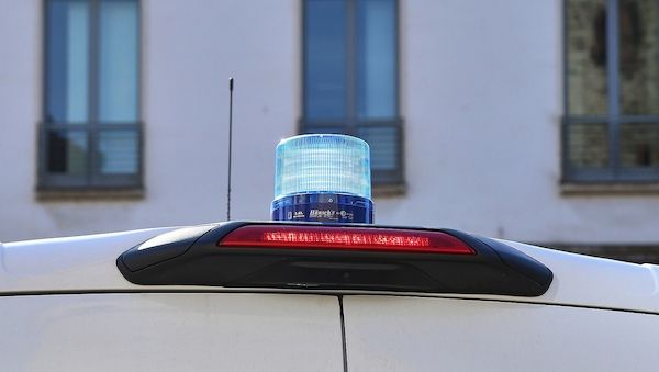 Anschlagversuch auf Rüstungsunternehmen: Zwei Verdächtige in Haft