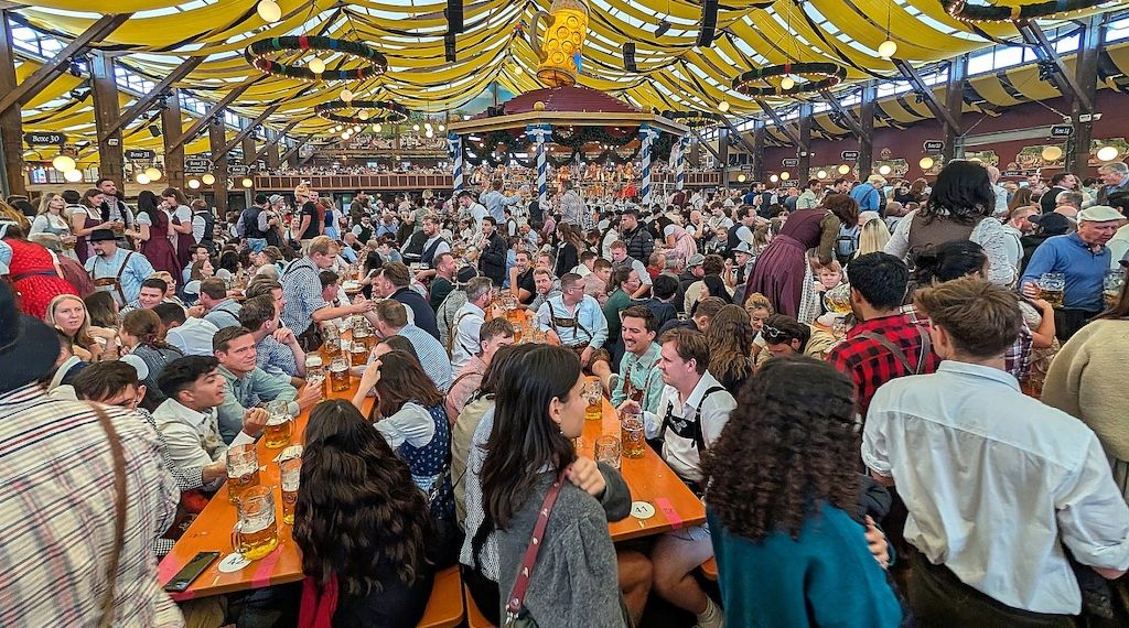 Oktoberfest-Promi-Wirt Käfer erwartet Rekordandrang