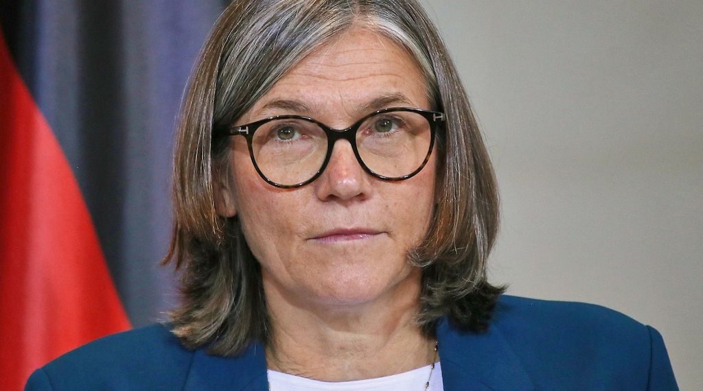 Vizechefin des VW-Aufsichtsrats zweifelt an Sparzielen