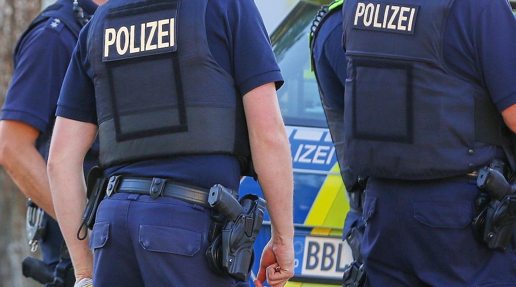 Nach Sabotage an Umspannwerken: Polizei sucht 48-Jährigen mit Foto