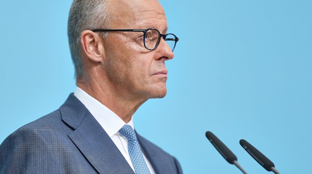 Linke fordert klare Worte von Merz an Emirate-Präsident