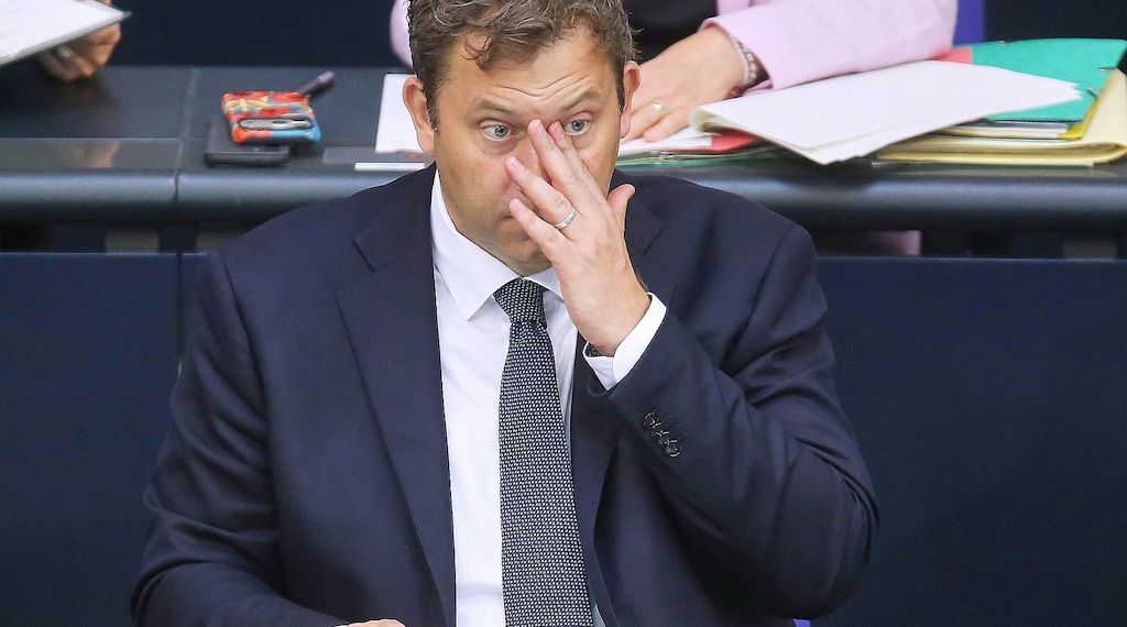 Klingbeil will Finanzwissen der Bürger verbessern