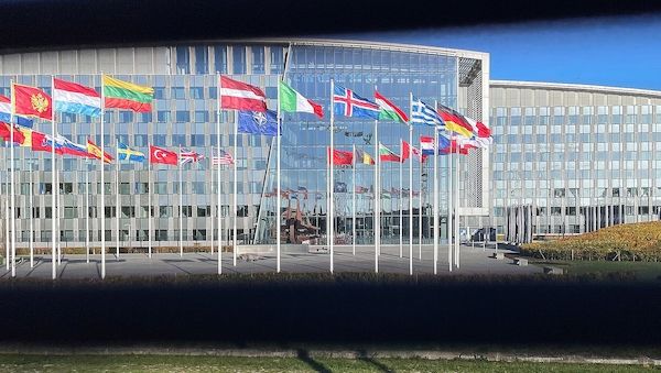 Joschka Fischer erwartet Ende der Nato
