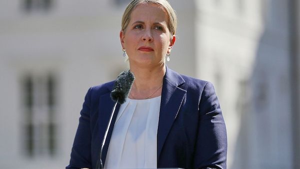 Bauministerin verteidigt Wohngeld-Kürzungen