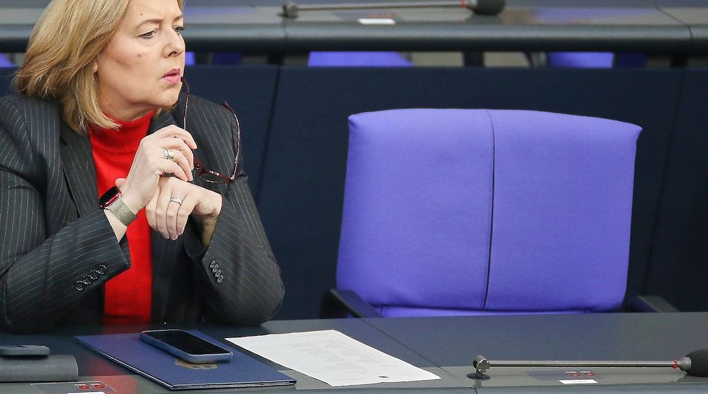 CSU-Politiker Hoffmann gegen Rauswurf von Arbeitsministerin Bas
