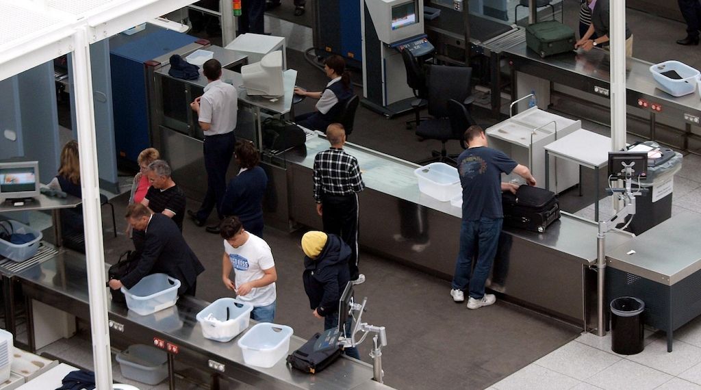 Flughafen München hebt 100-Milliliter-Regel für Flüssigkeiten auf