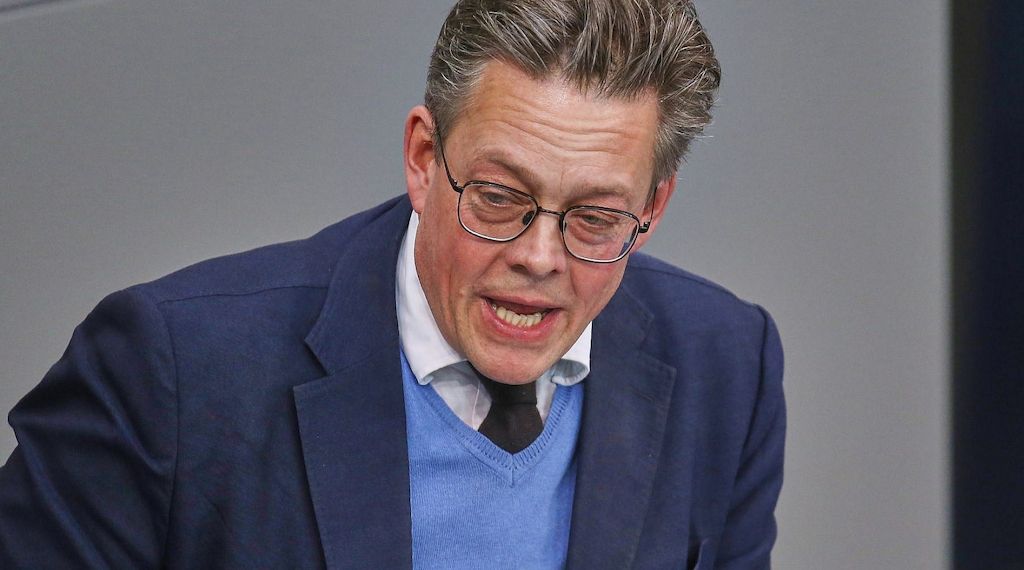 Von Notz fordert Moratorium für neue KI-Anwendungen