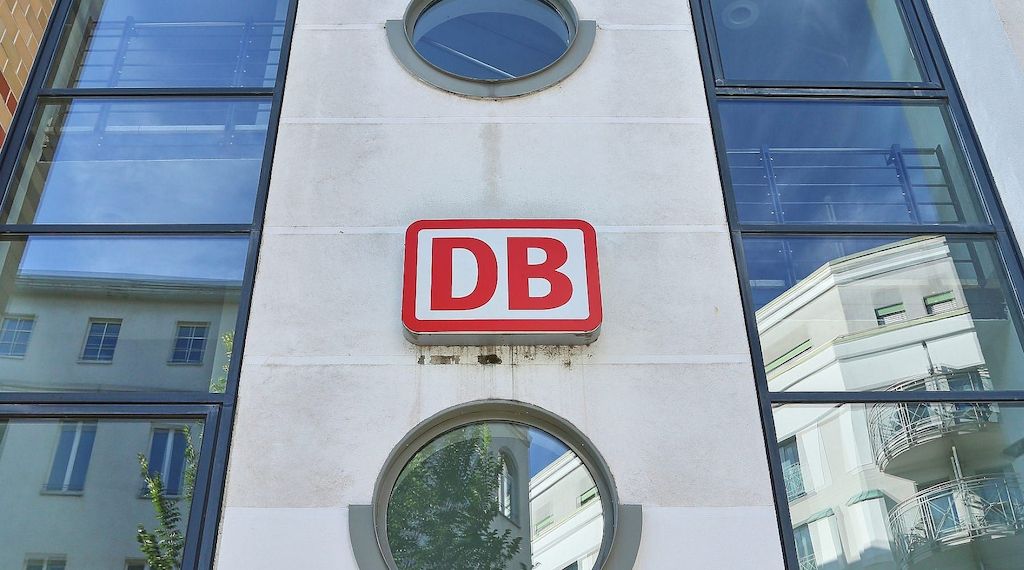 Bahn-Beschäftigte kritisieren neues Markendesign