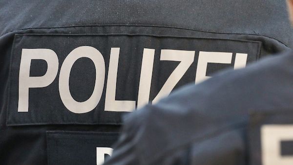 Polizei setzt Elektroimpulsgerät nach Angriff in Berlin-Kreuzberg ein