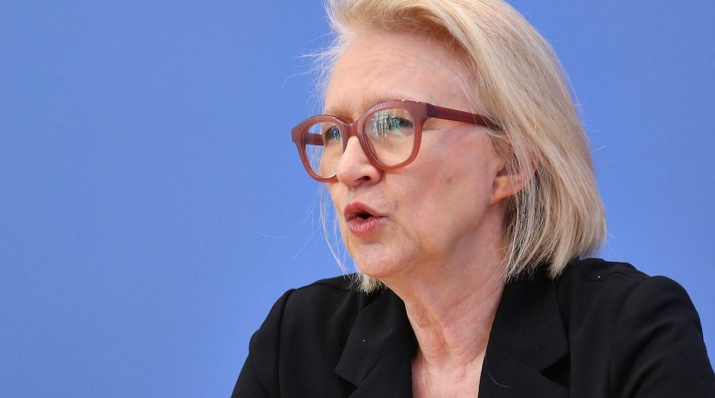 Schnitzer warnt vor Tankrabatt und Preisdeckel
