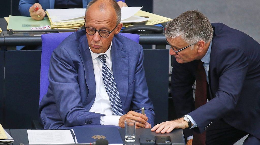 Regierungssprecher kritisiert Umfrageinstitute