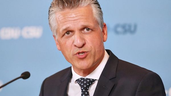 Frei warnt Union vor Minderheitsregierung im Bund