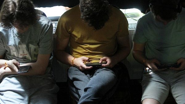 Bildungs-MK-Chefin lobt EU-Stufenmodell für Social Media