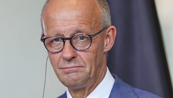 Merz telefoniert mit Trump über Ukrainekrieg und Straße von Hormus