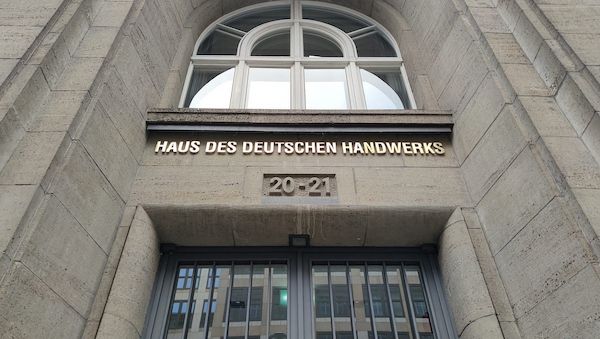 Handwerksverband will Senkung von Stromsteuer und Lohnzusatzkosten