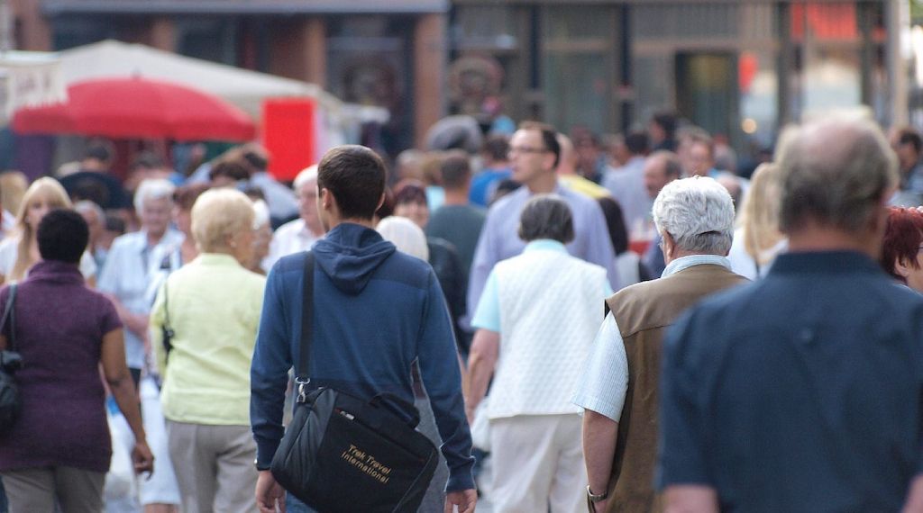 Umfrage: Mehrheit unzufrieden mit aktueller Praxis der Demokratie