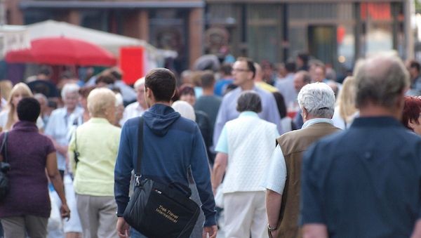Umfrage: Mehrheit unzufrieden mit aktueller Praxis der Demokratie