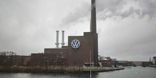 Linke fordert 10.000 E-Bus-Bestellungen bei VW