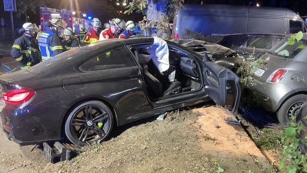 Drei Verletzte nach Verkehrsunfall auf dem Burgwall in Dortmund