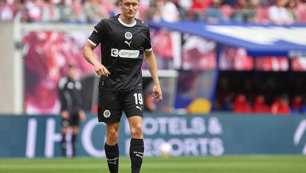 2. Bundesliga: Cottbus und St. Pauli trennen sich unentschieden