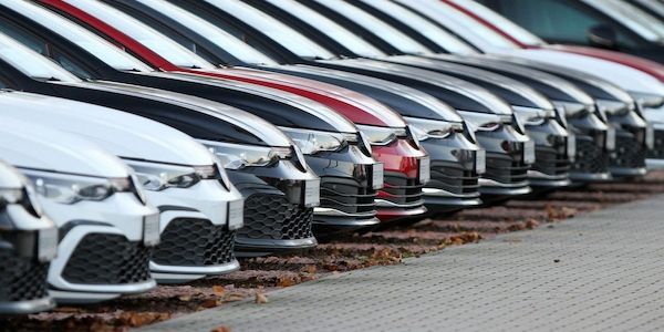 Exporte von neuen Pkw deutlich gesunken