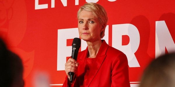 Schwesig will mit Grünen und Linken sprechen
