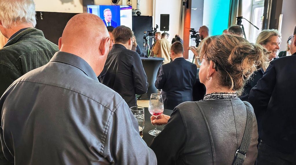 Peters tritt nach Wahl-Debakel als CDU-Chef in MV zurück